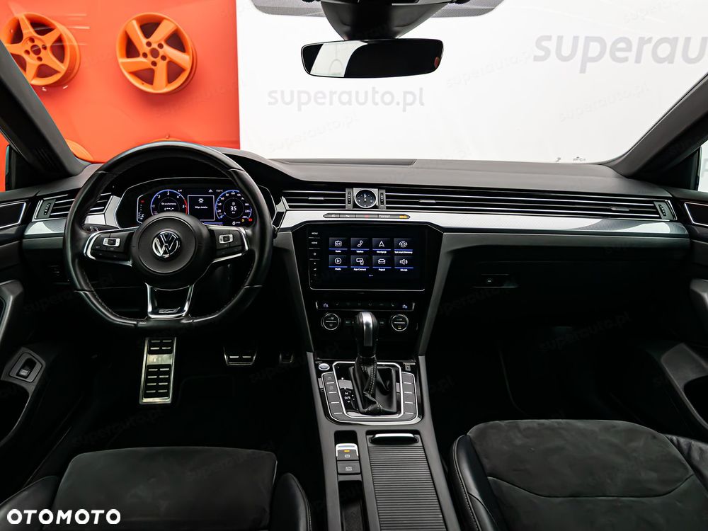 Volkswagen Arteon 2.0 TDI SCR R-Line DSG - 11