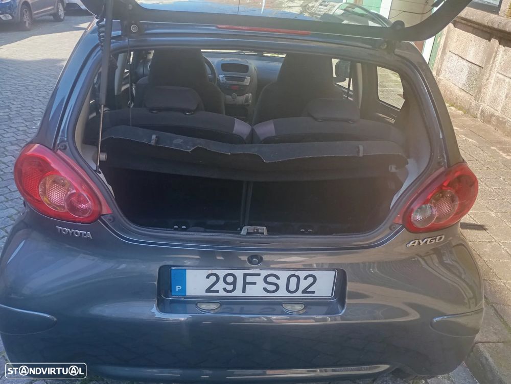 Toyota Aygo 1.0 + AC+VSC - 8