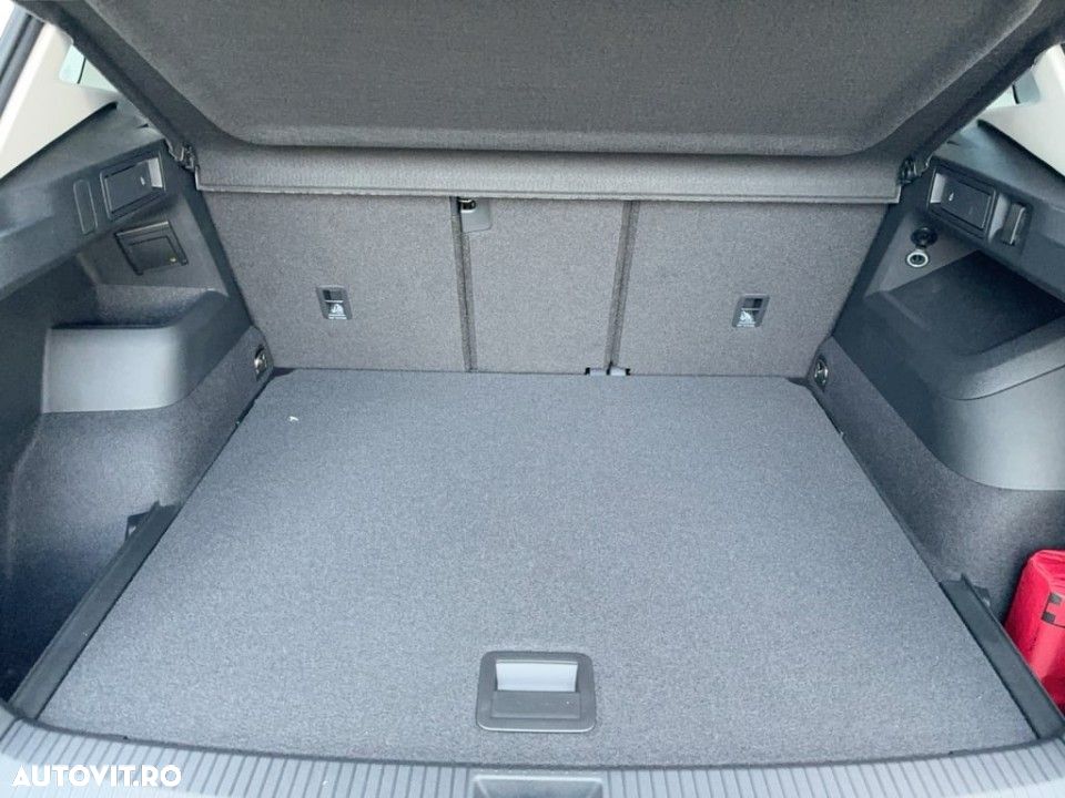 Volkswagen Tiguan - 9