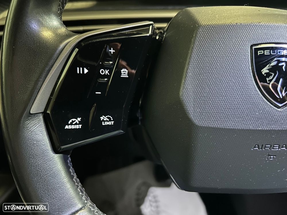 Peugeot 3008 1.2 Hybrid Allure Pack e-DCS6 - 27