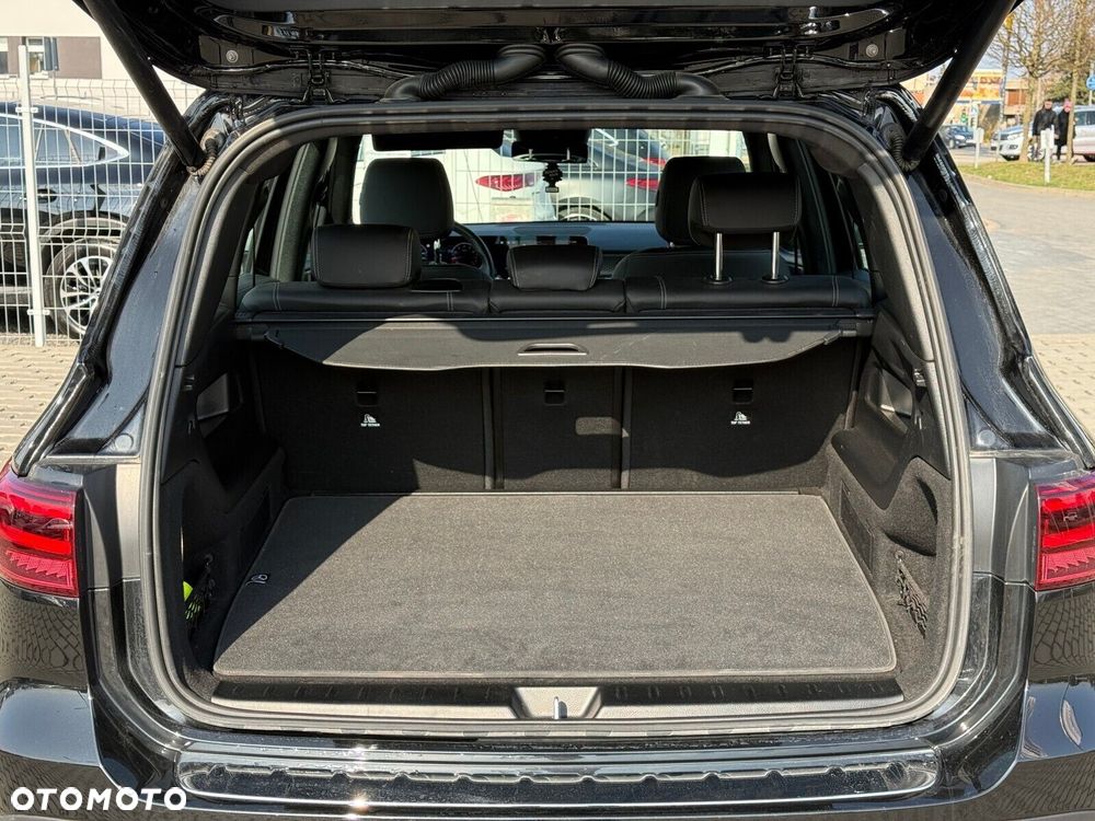 Mercedes-Benz GLB 200 Progressive 7G-DCT - 30