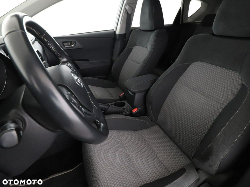 Toyota Auris 1.8 VVT-i Automatik Team Deutschland - 14