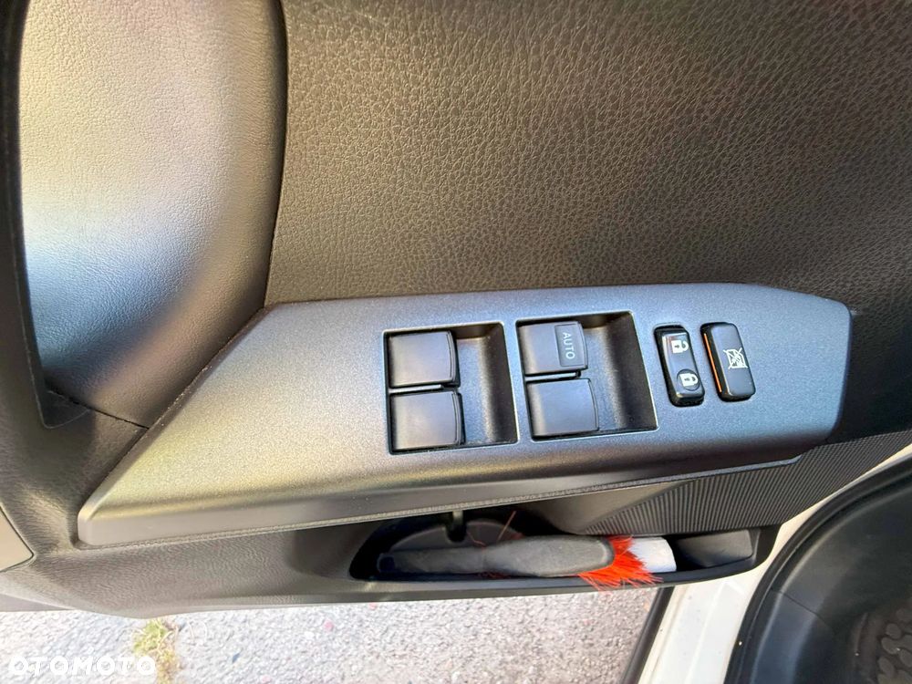 Toyota RAV4 - 10