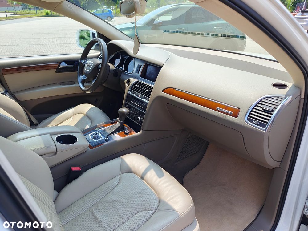 Audi Q7 - 13