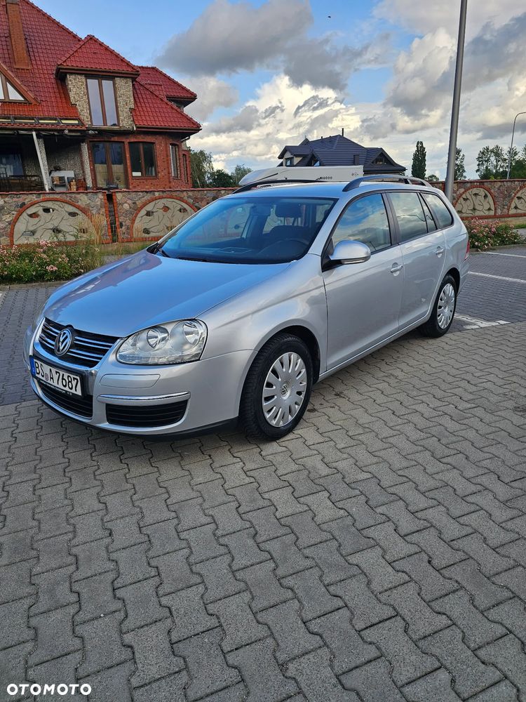 Volkswagen Golf - 2