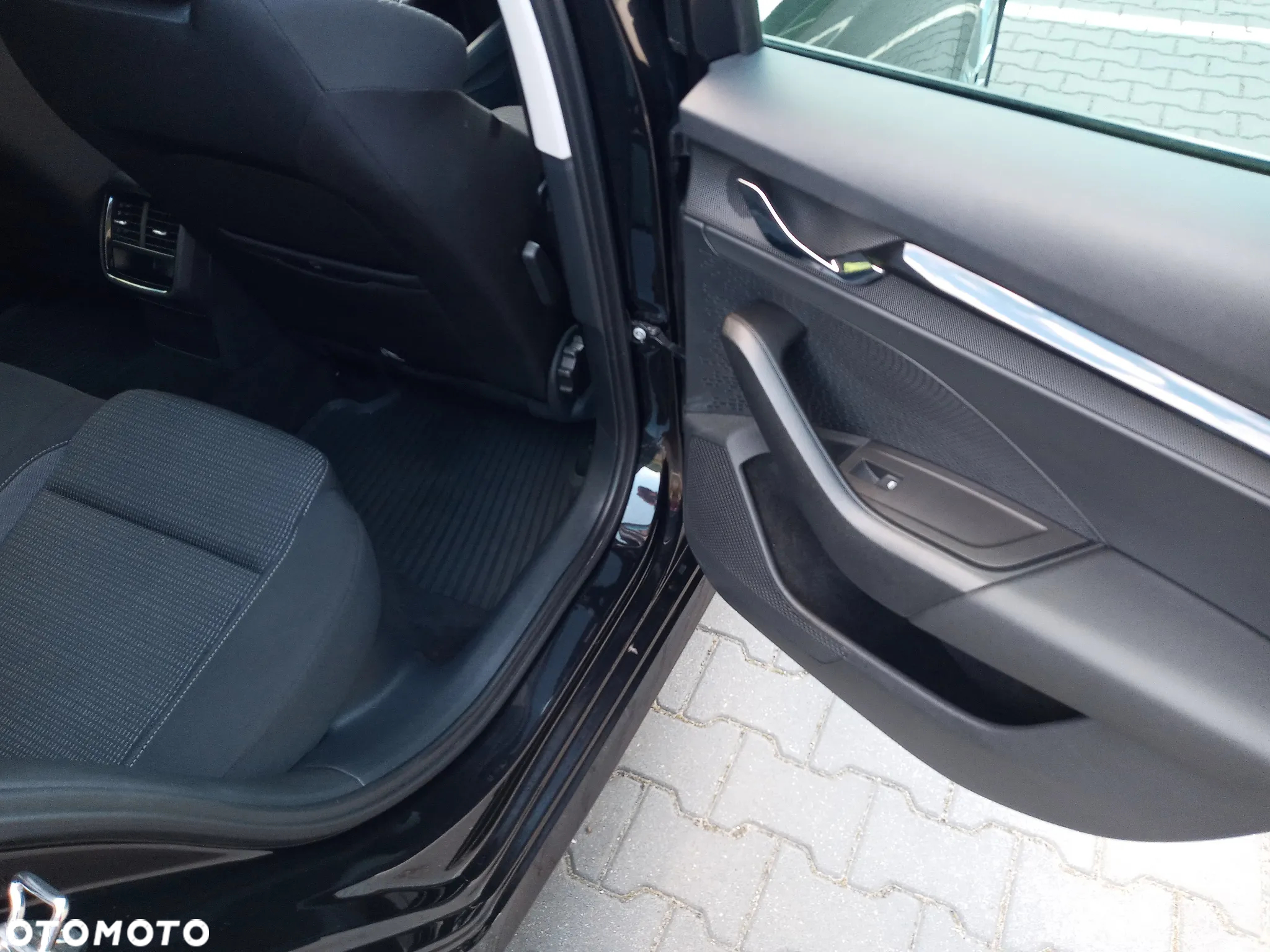 Skoda Octavia 1.5 TSI ACT Ambition - 28