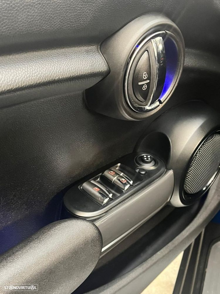 MINI Cabrio Cooper Sidewalk Special Edition - 50