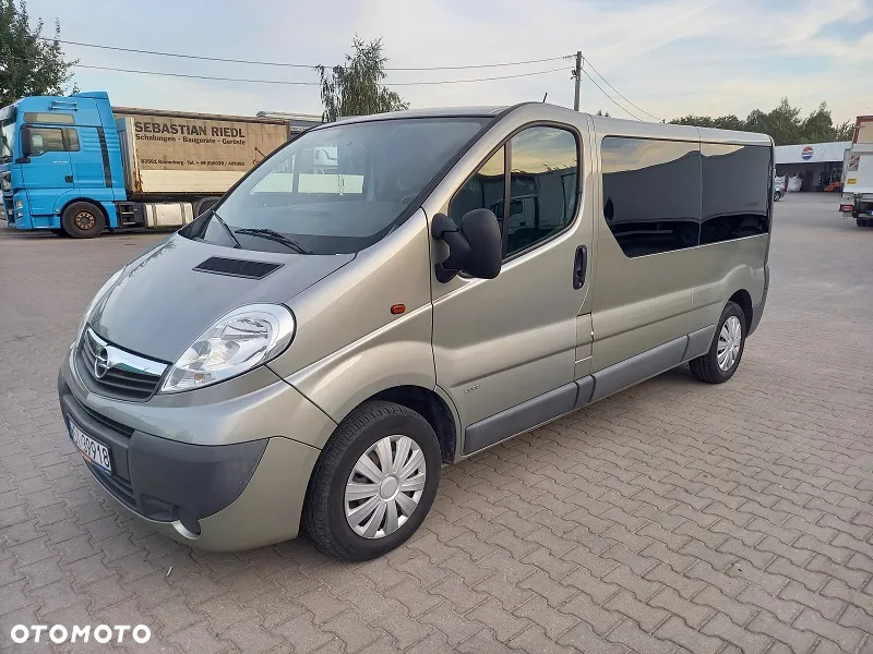 Renault Trafic - 2
