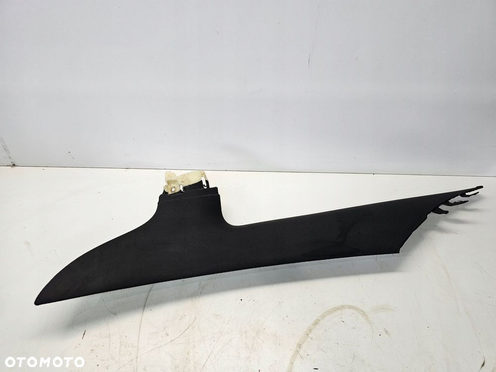 OSŁONA SŁUPKA D PRAWA AUDI A6 C6 SEDAN 4F5867246D 1MB - 1