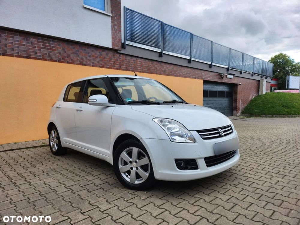 Suzuki Swift 1.3 Limited 25 - 2