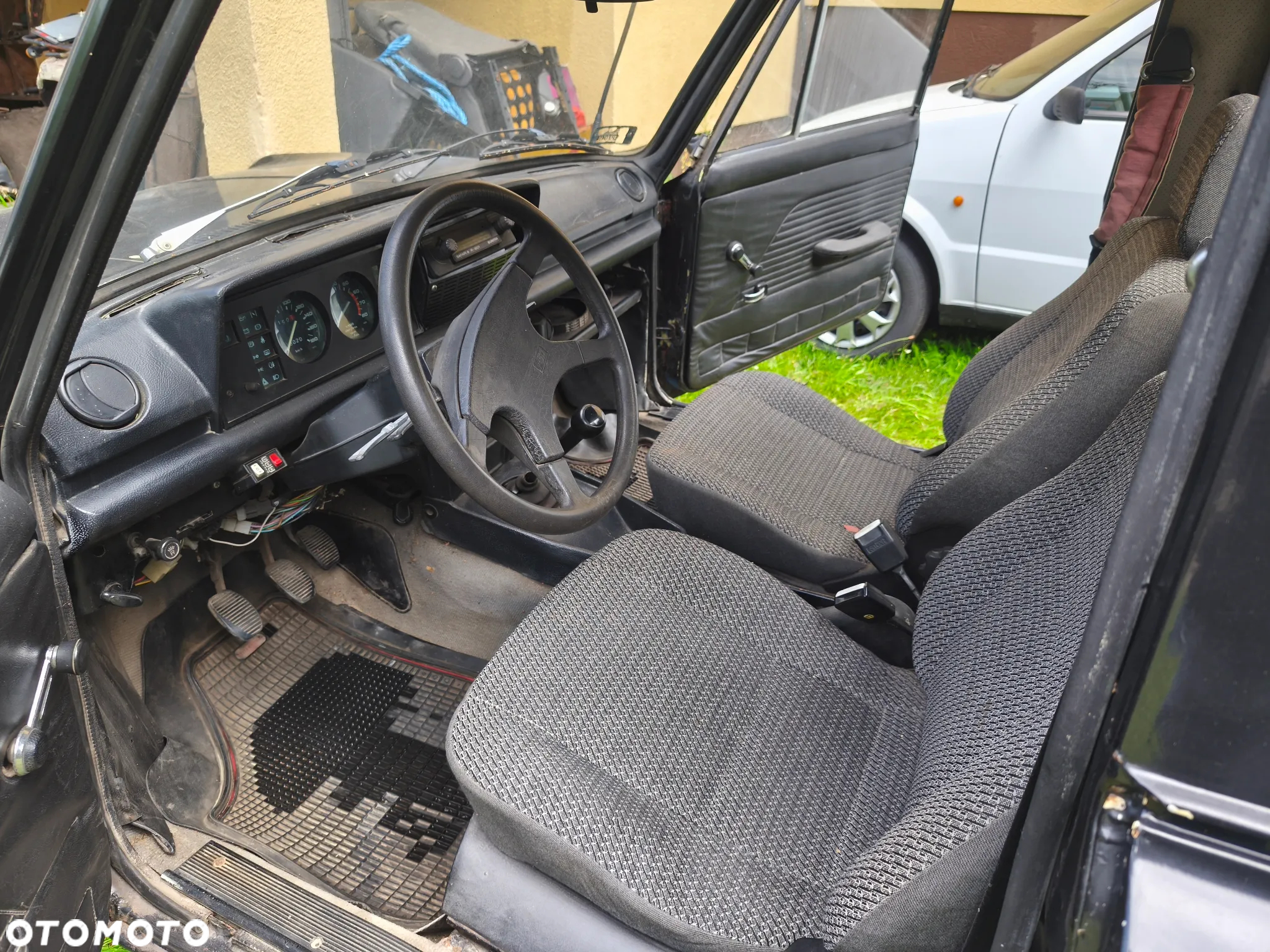 Fiat 125p - 11