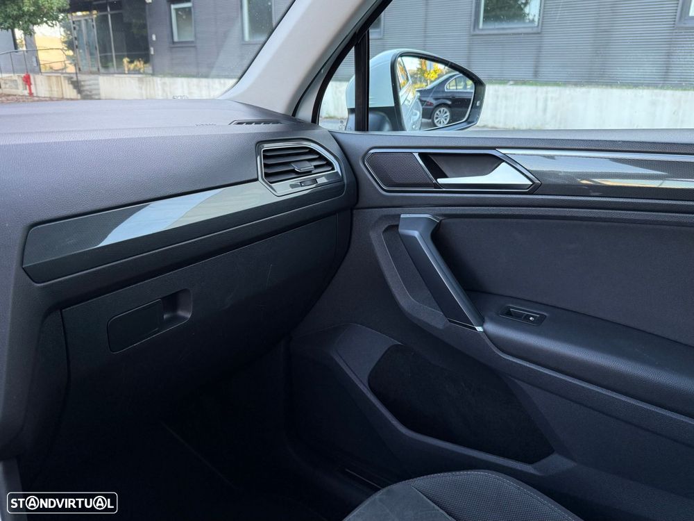 VW Tiguan 2.0 TDI R-Line DSG 4Motion - 23