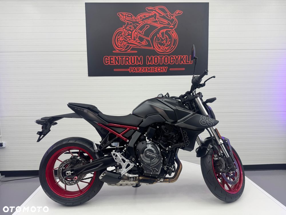 Suzuki GSX - 2