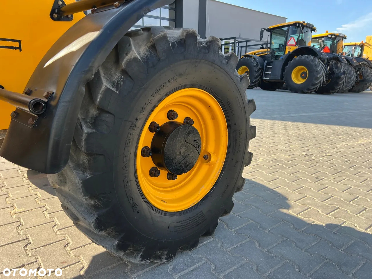 JCB 406 Toolmaster - 14