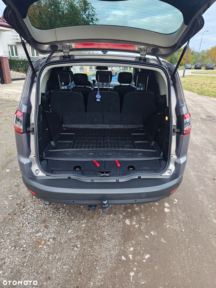 Ford S-Max - 7