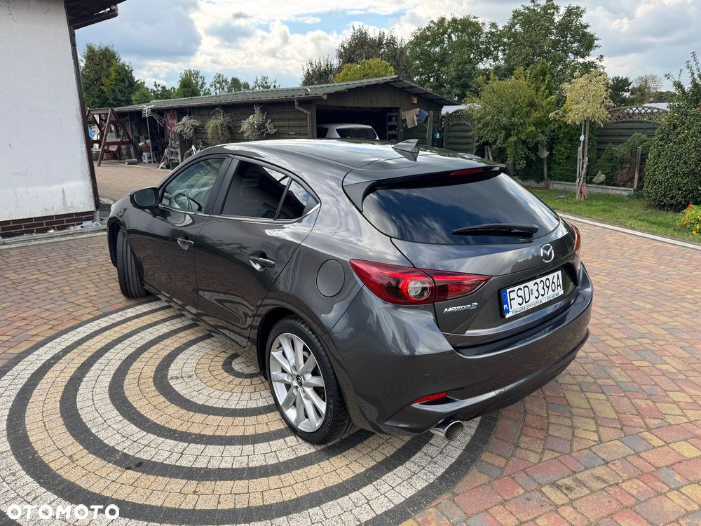 Mazda 3 - 4