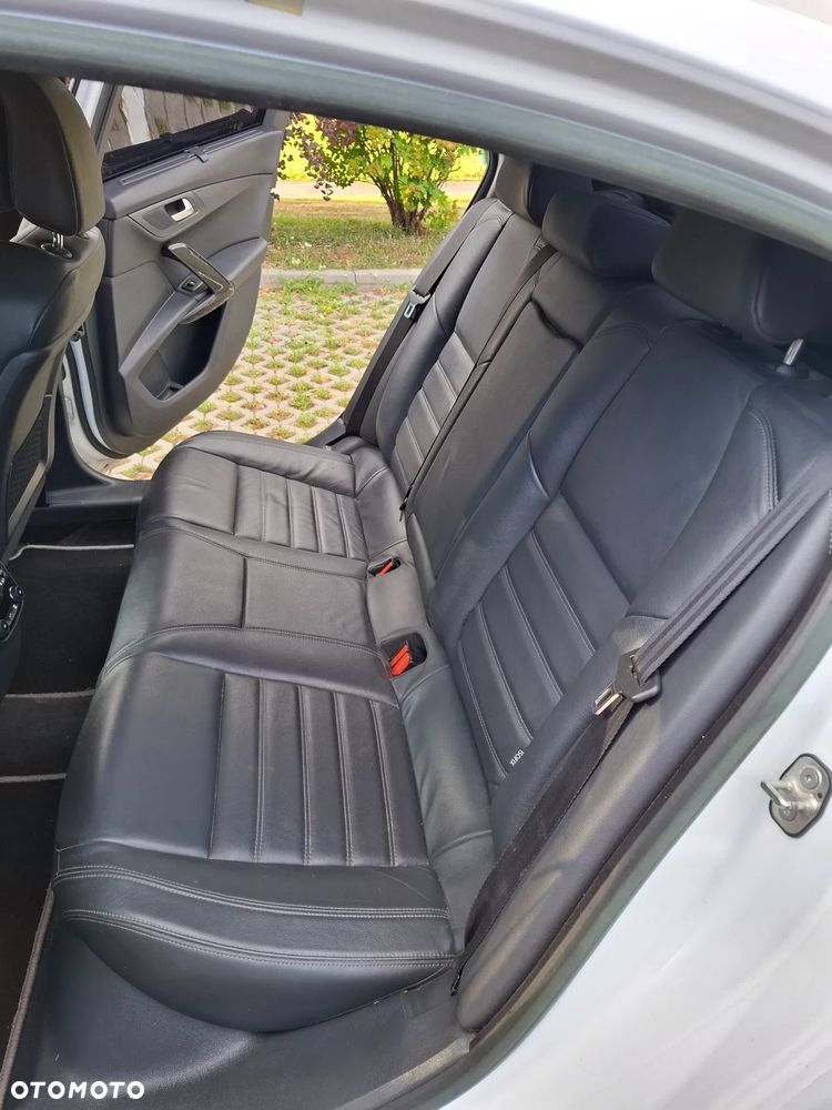 Peugeot 508 RXH 2.0 HDi HYbrid4 - 12