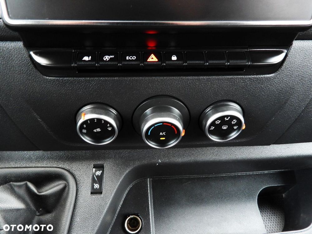 Renault MASTER SKRZYNIA PODWÓJNA KABINA DOKA 6 MIEJSC TEMPOMAT NAWIGACJA LEDY KLIMATYZACJA  150KM - 28