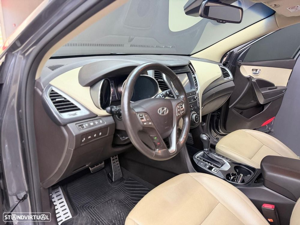 Hyundai Santa Fe 2.2 CRDi Premium 4WD Aut. - 22