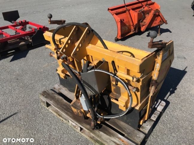 Falkoping Broddway piaskarka posypywarka solarka podwieszana zima RH-3 - 3