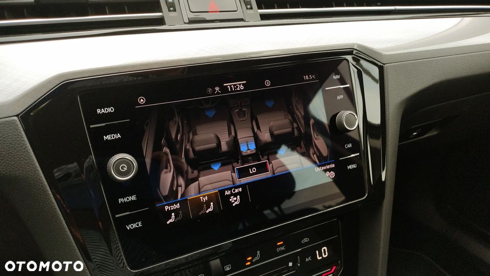 Volkswagen Passat 2.0 TSI Business DSG - 16