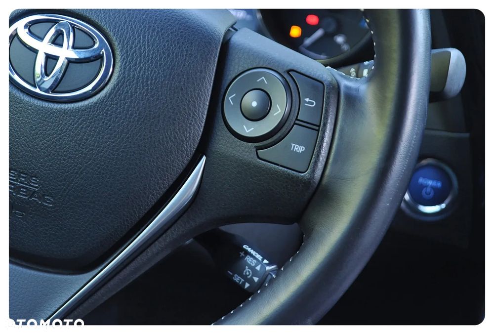 Toyota Auris 1.8 HSD Luna - 37