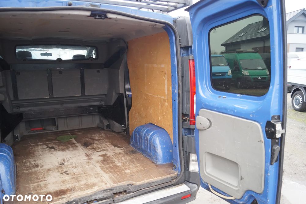 Renault Trafic - 28