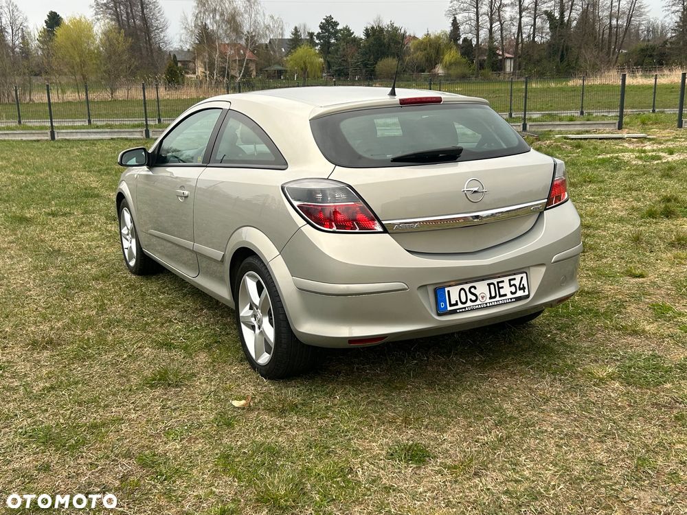 Opel Astra 1.6 Easytronic Cosmo - 9