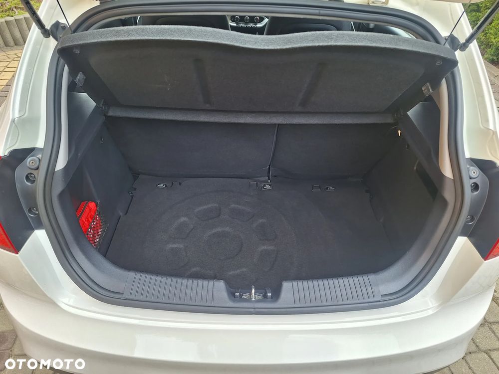 Kia Rio 1.2 L - 11
