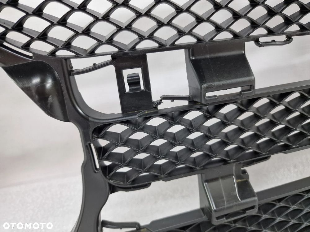 MERCEDES E-KLASSA W213 16- ATRAPA / GRILL PRZEDNI PRZÓD NA KAMERĘ , NR A213888223 , NR AUKCJI GL563/2 - 12