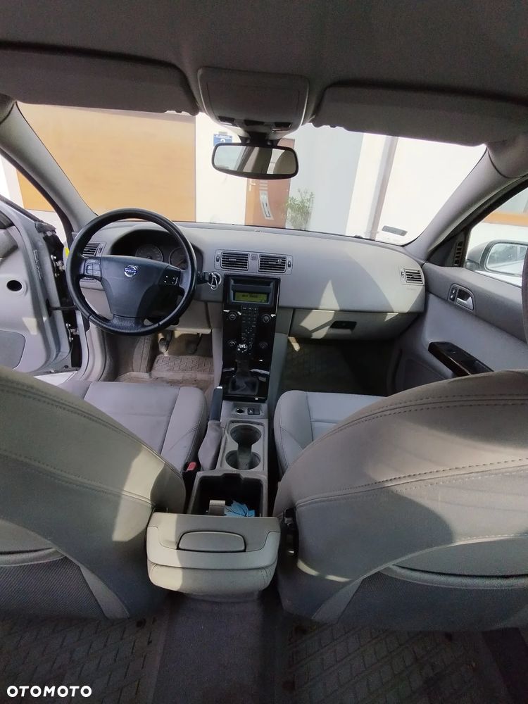 Volvo S40 2.0D Momentum - 7