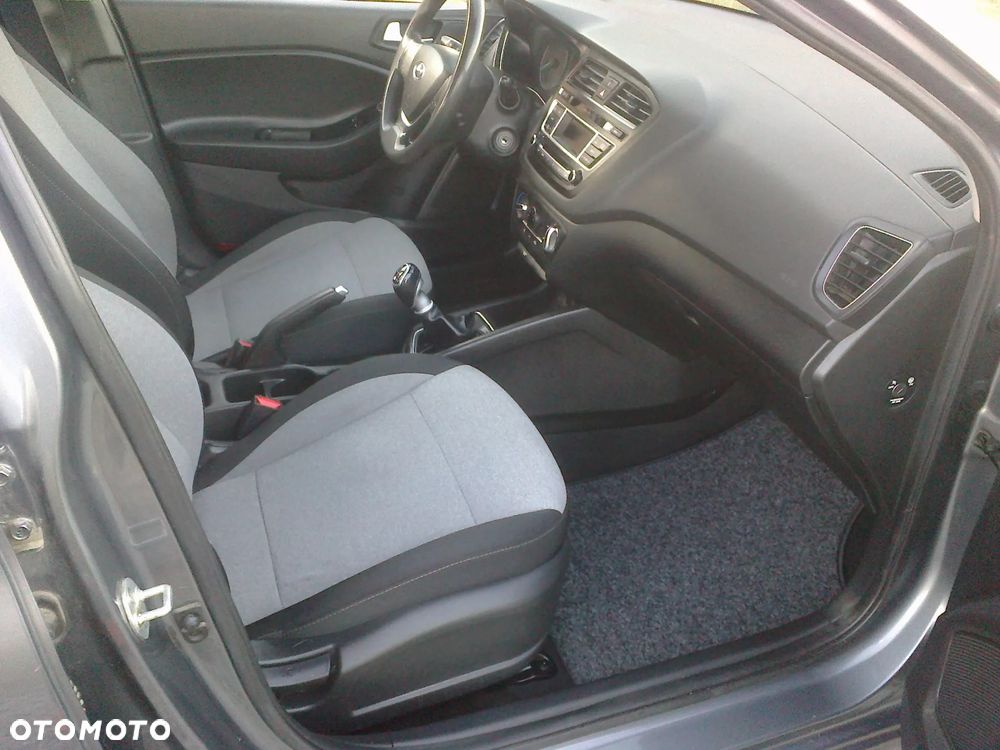 Hyundai i20 - 9