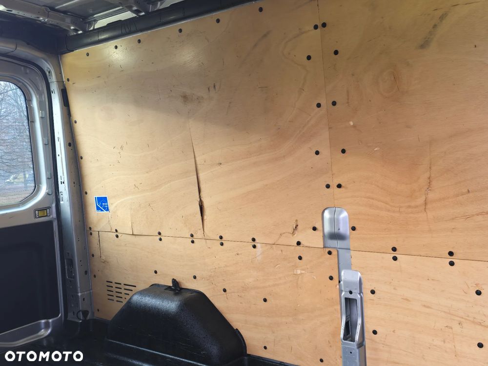 Ford Transit - 14
