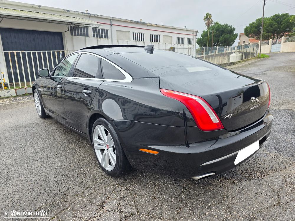 Jaguar XJ 3.0 D V6 Premium Luxury - 10
