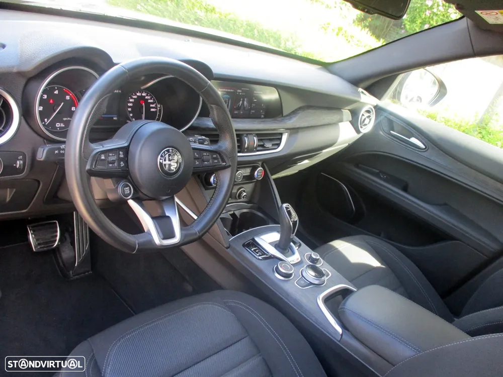 Alfa Romeo Stelvio 2.2 D Super AT8 - 14