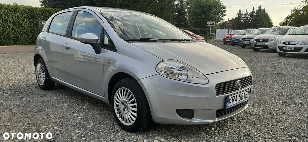 Fiat Grande Punto - 21