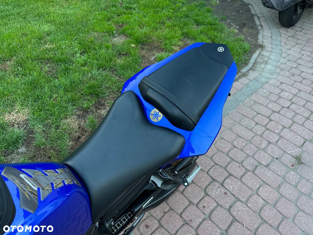 Yamaha FZ8 - 28