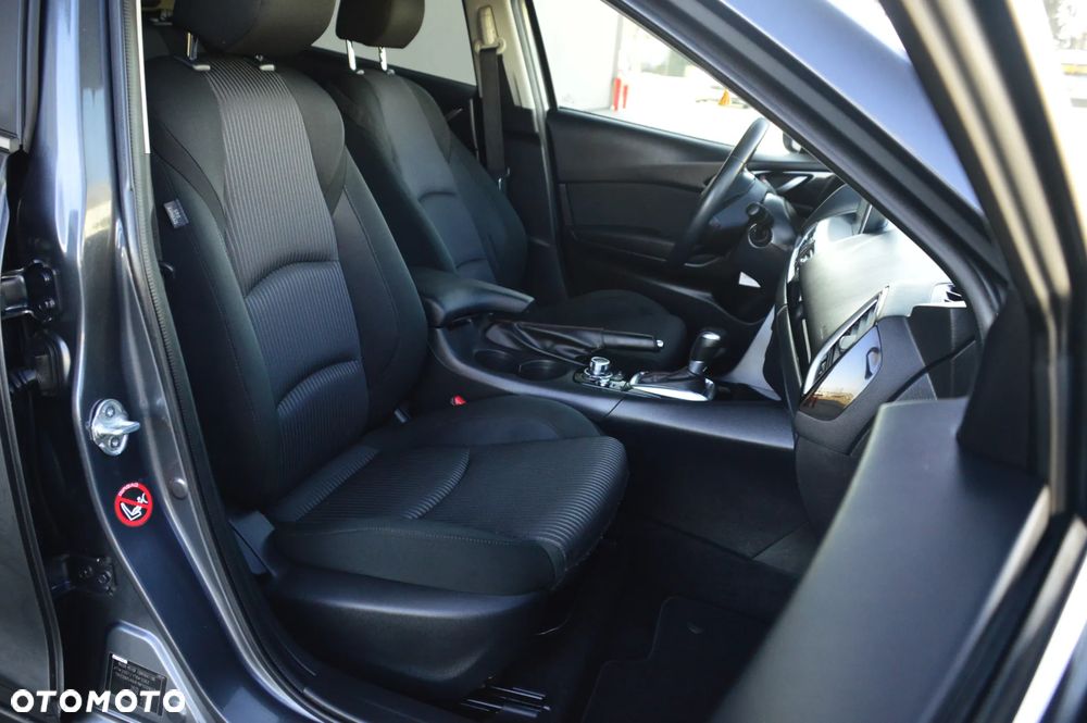 Mazda 3 - 16