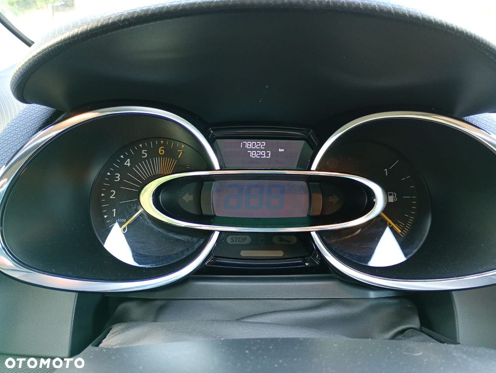 Renault Clio - 13