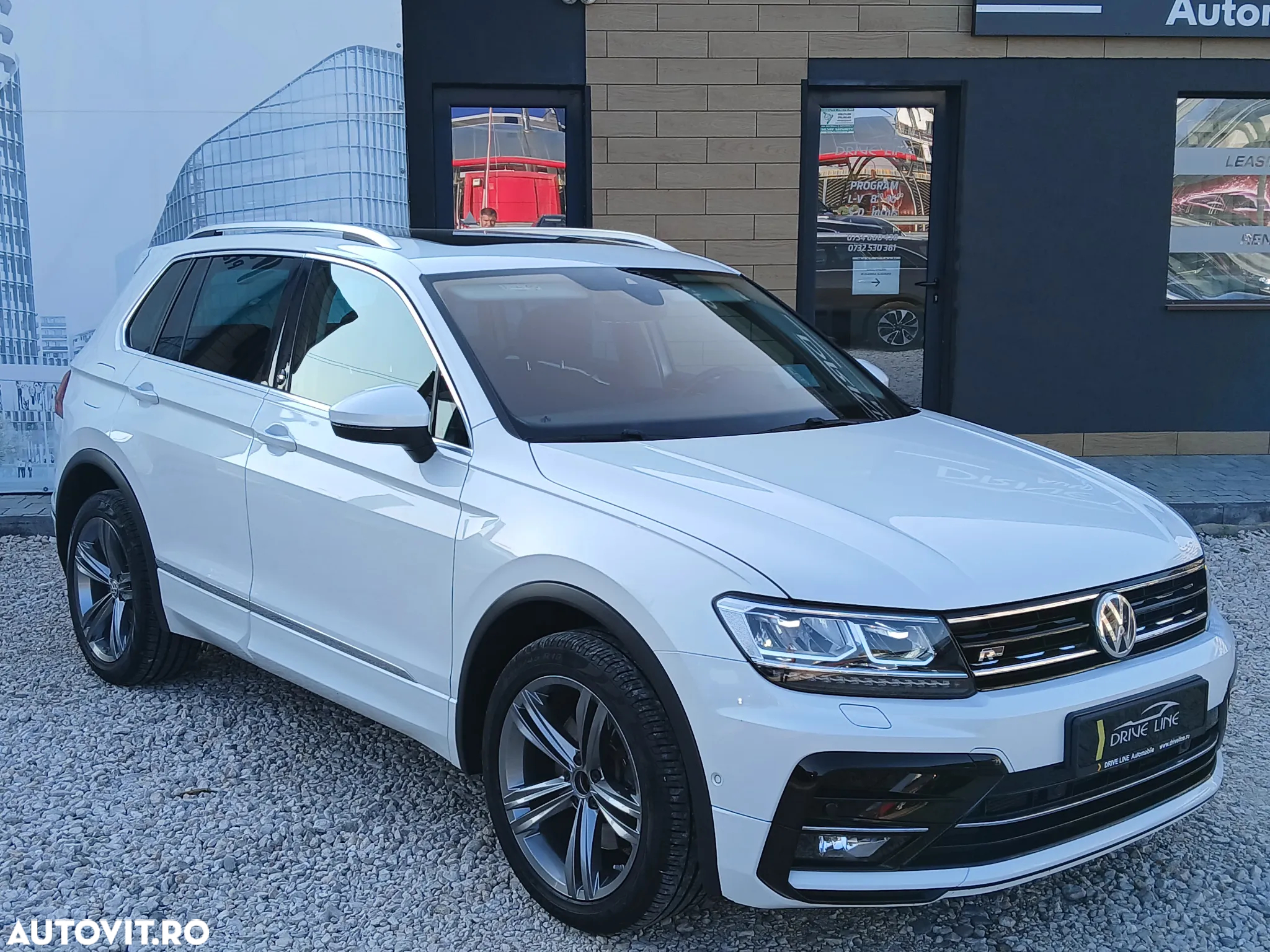 Volkswagen Tiguan - 3