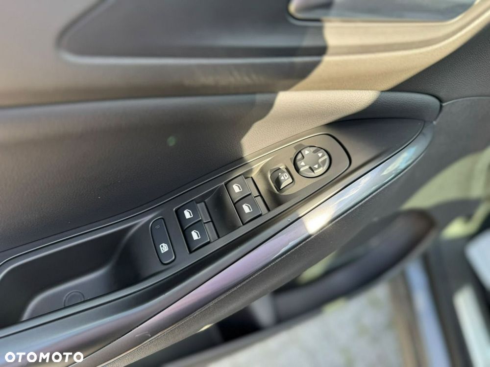 Opel Grandland X - 30