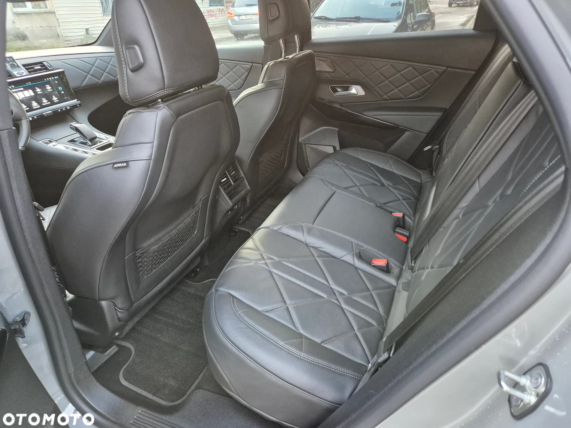 DS Automobiles DS 7 Crossback 1.6 E-Tense 4x4 Esprit de Voyage - 9