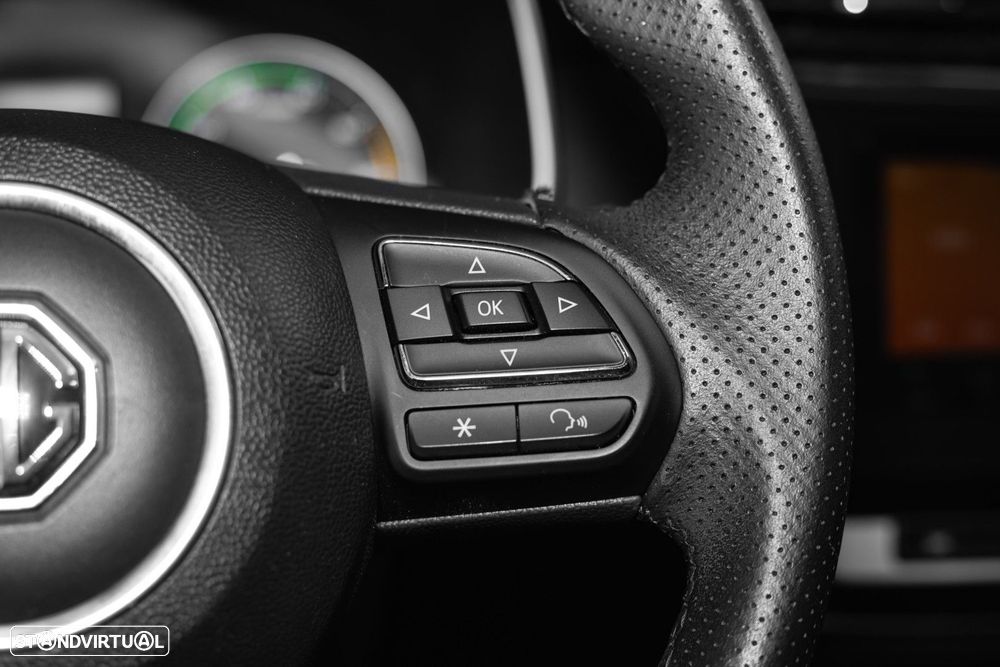 MG ZS EV 44.5 kWh Luxury - 17