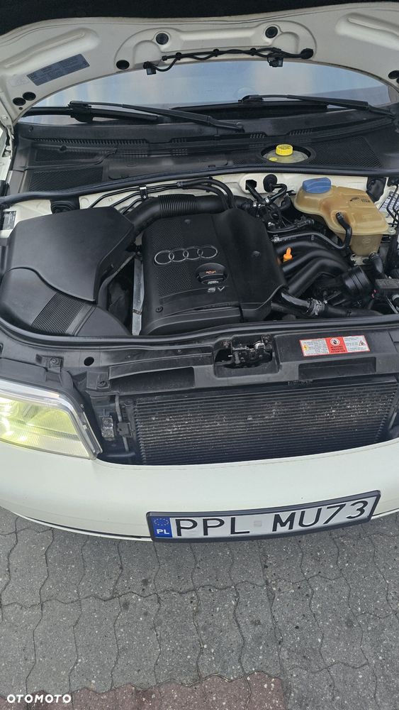 Audi A4 Limousine - 4