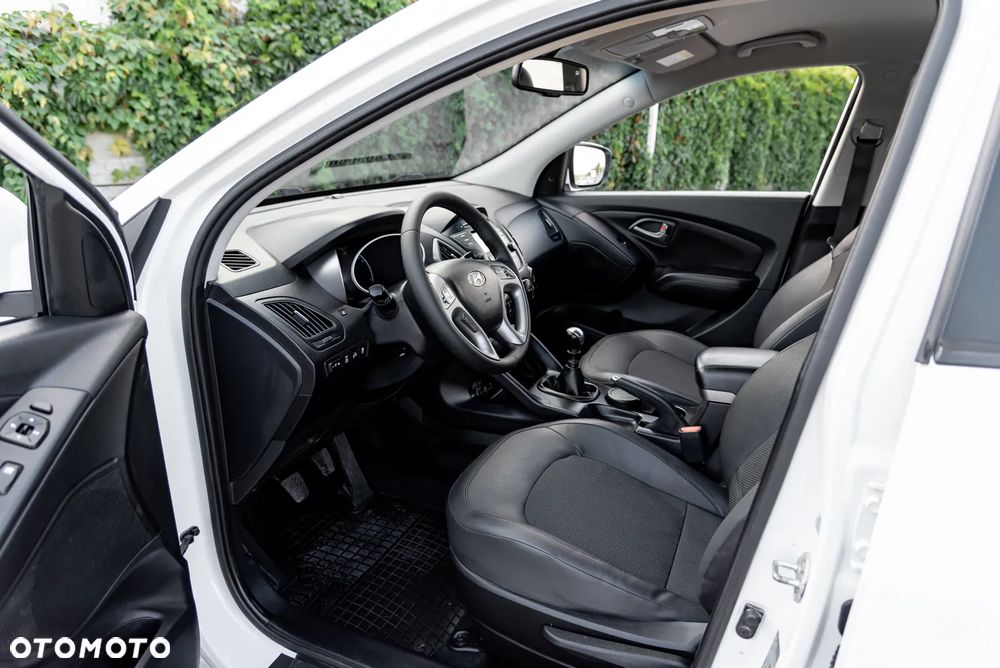 Hyundai ix35 2.0 4WD Trend - 18