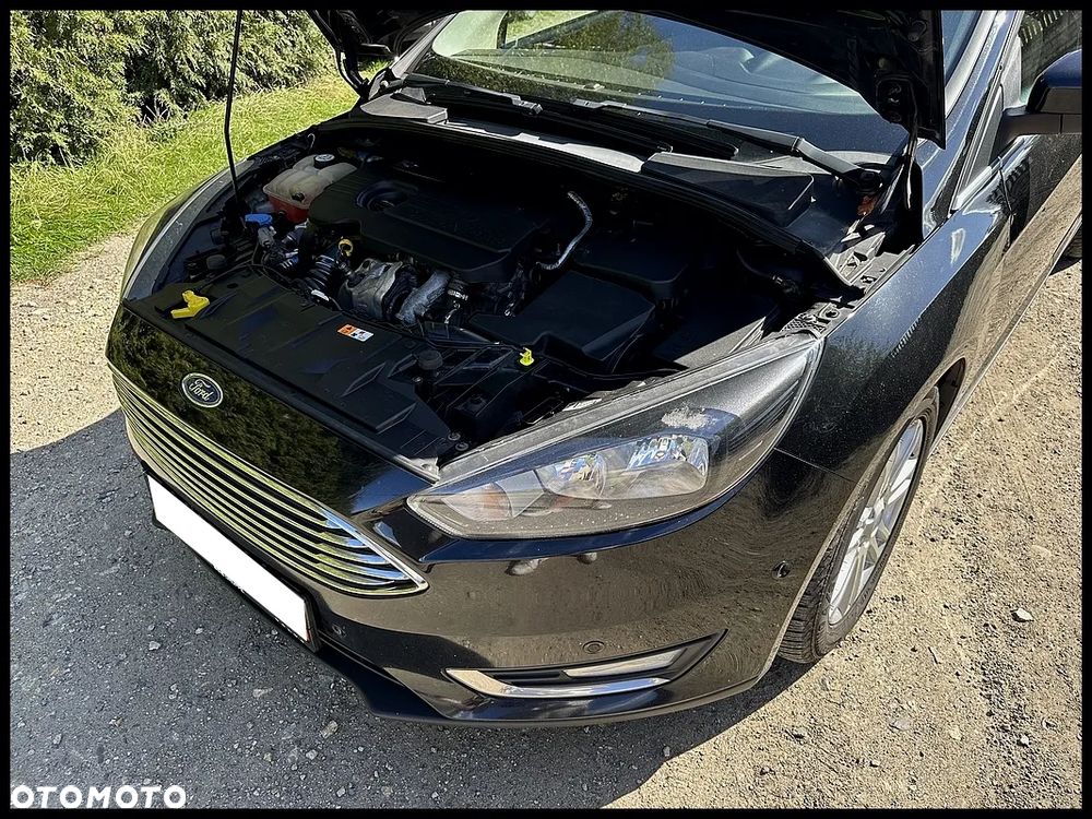 Ford Focus - 25