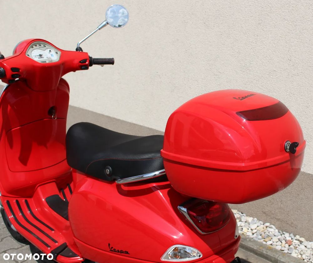 Piaggio Vespa - 12
