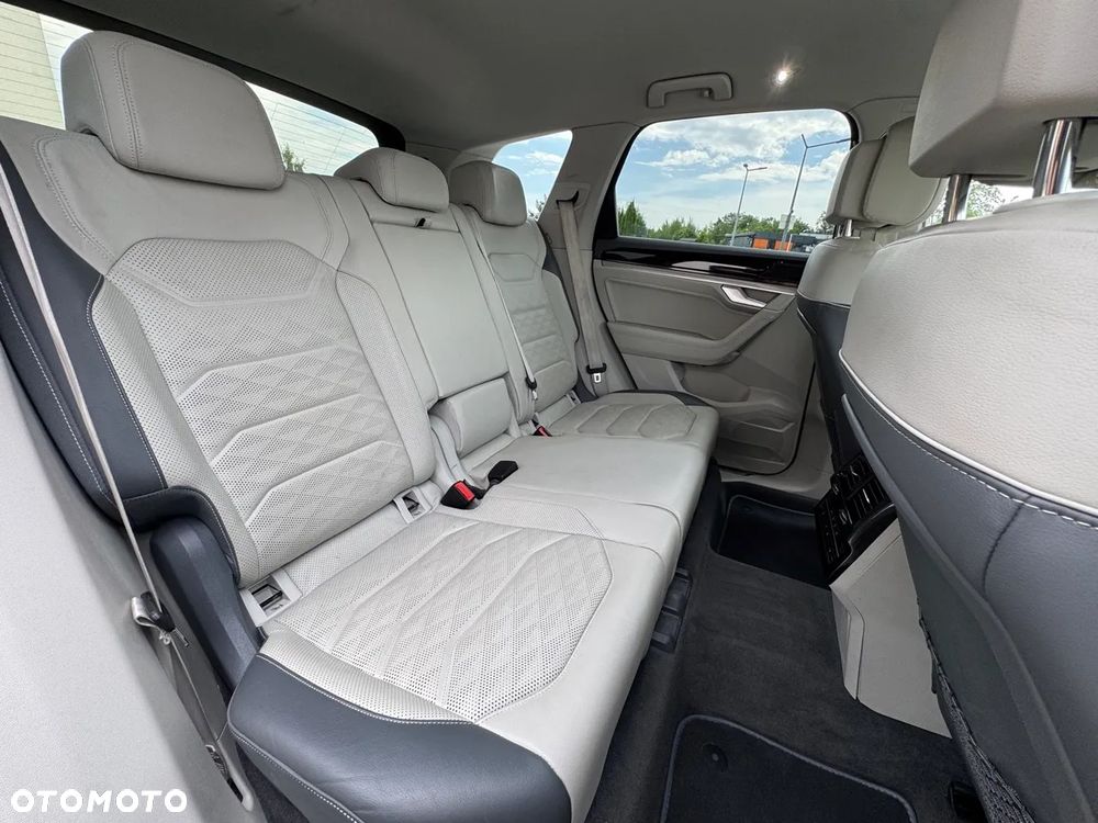 Volkswagen Touareg 3.0 V6 TDI SCR 4Mot Elegance - 18