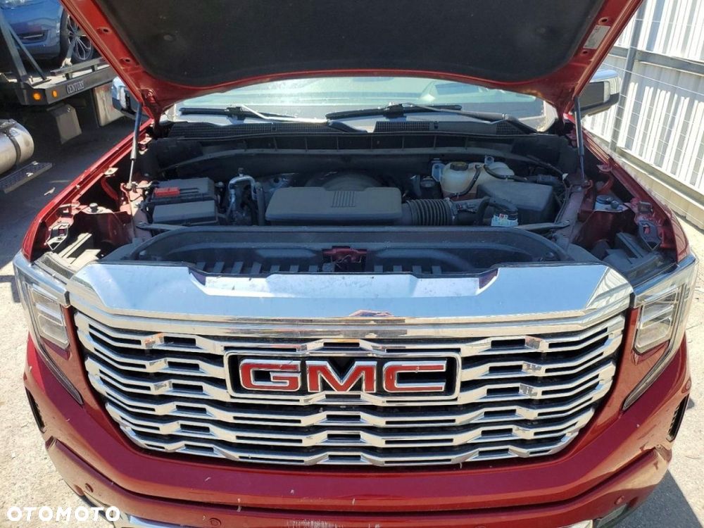 GMC Sierra - 11