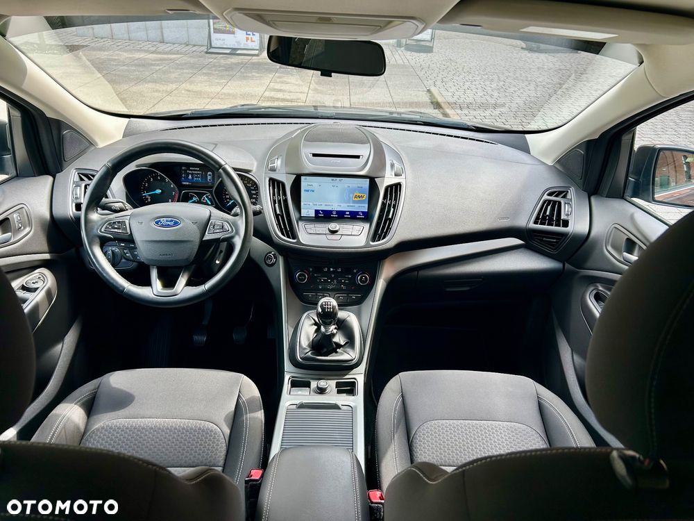 Ford Kuga - 23